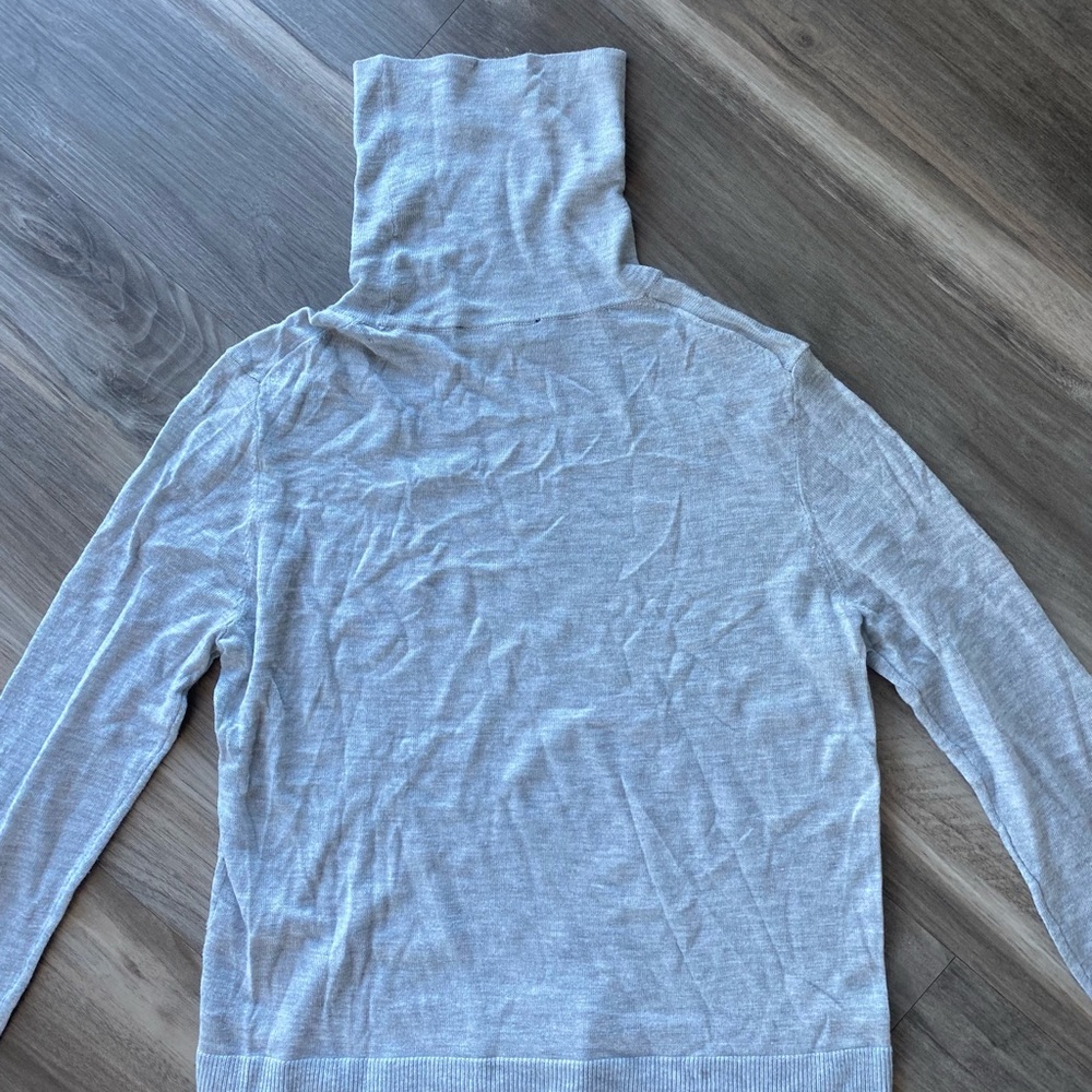 Thin grey turtleneck